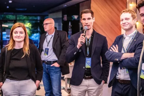 FISESZ-Congress-5-Large