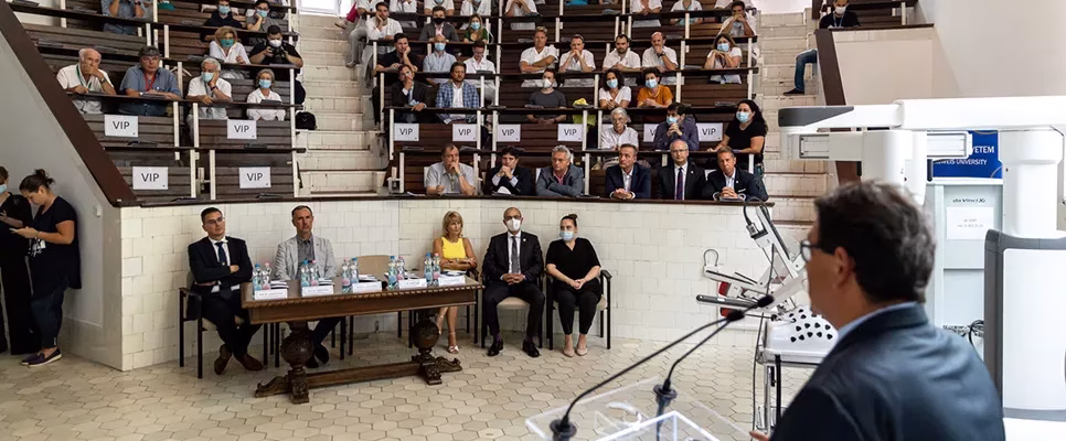 Robotic Surgery Program