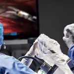 Cerere în creştere pentru intervenţiile chirurgicale cu robotul Da Vinci